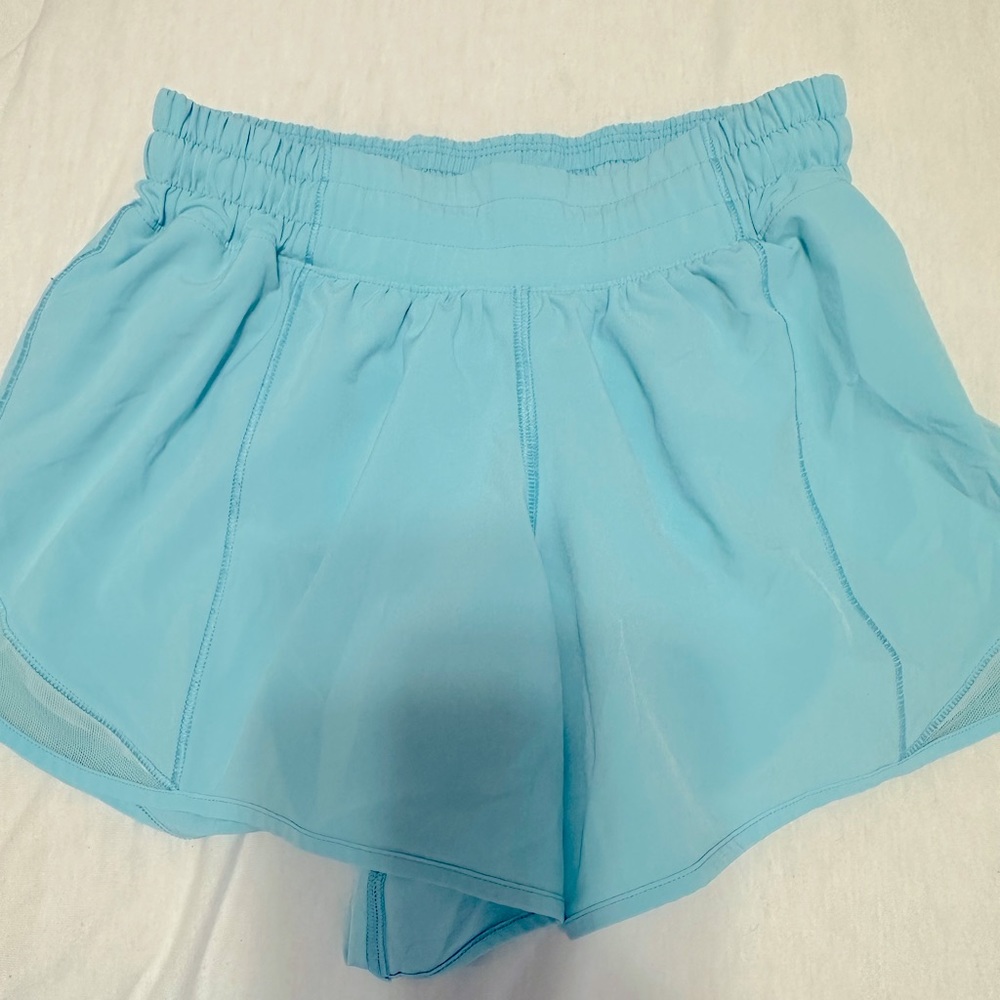 Lululemon Hotty Hot Low-Rise Lined Short